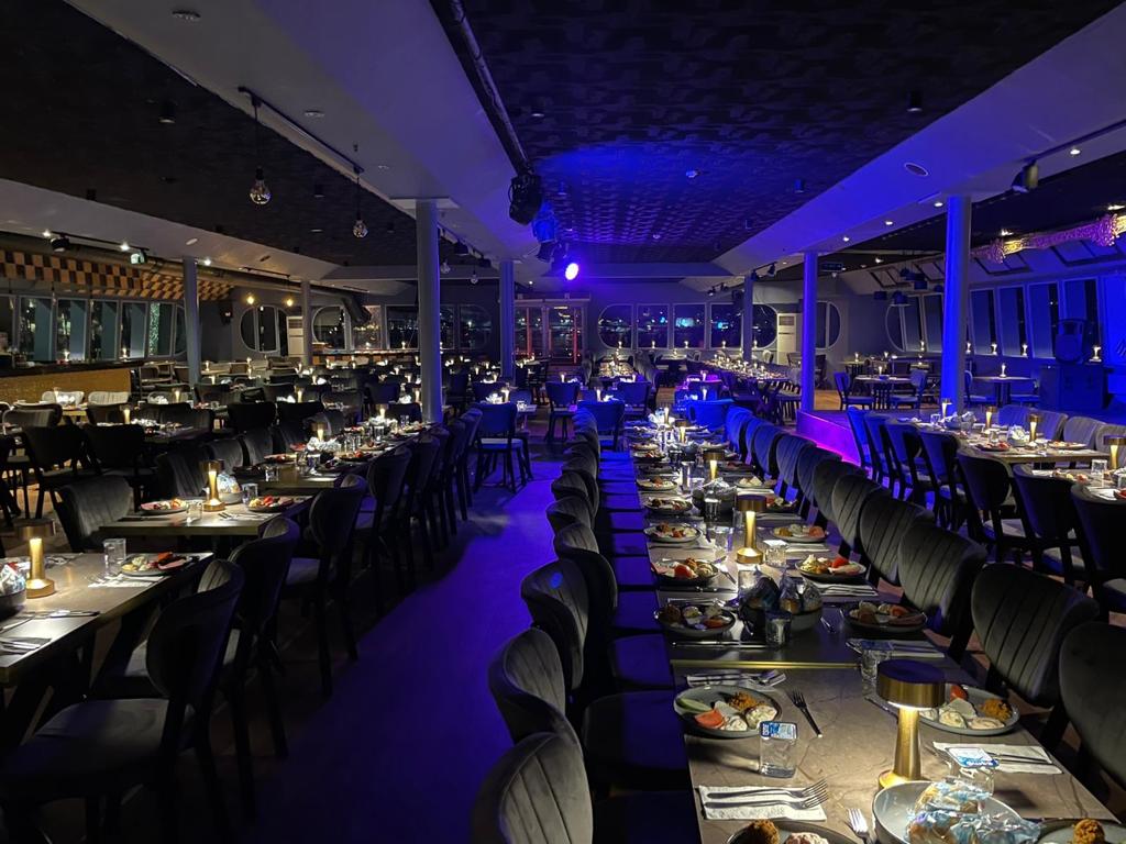 BOSPHORUS DINNER CRUISE & TURKISH NIGHT SHOW (VIP FRONT TABLE VIP LARGE MENU WITH DRINKS)