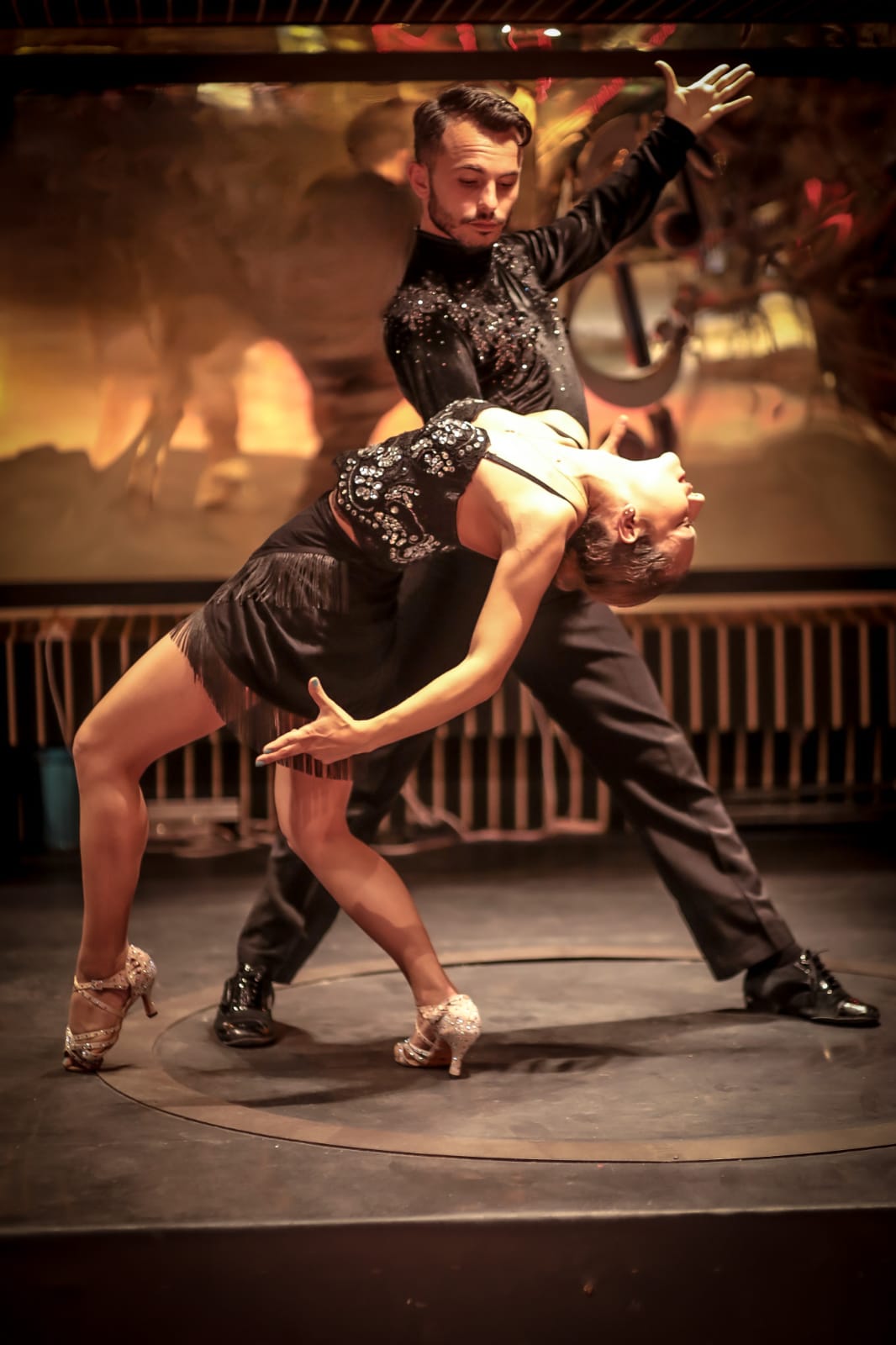 BOSPHORUS DINNER CRUISE & TURKISH NIGHT SHOW (VIP FRONT TABLE VIP LARGE MENU WITH DRINKS)